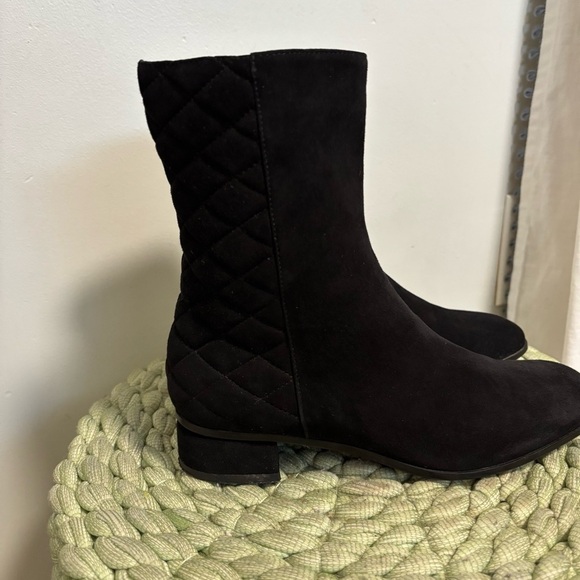 AQUATALIA Gail Black Quilted Suede Mid Calf Low Heel Boots - Picture 3 of 7
